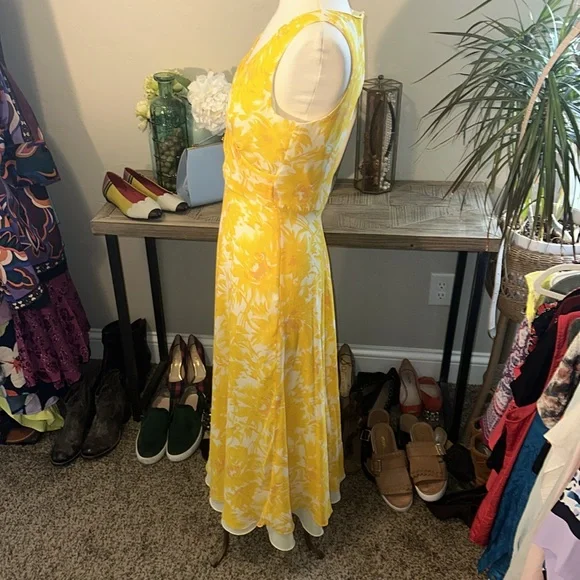 Kay Unger Evenings 100% Silk Yellow Dress EUC - Picture 4 of 8